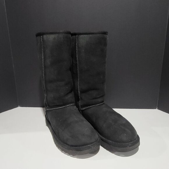 Ugg Size 6 Tall Black Boots - Picture 1 of 11